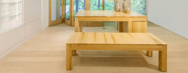 Both the table and the bench can be extended