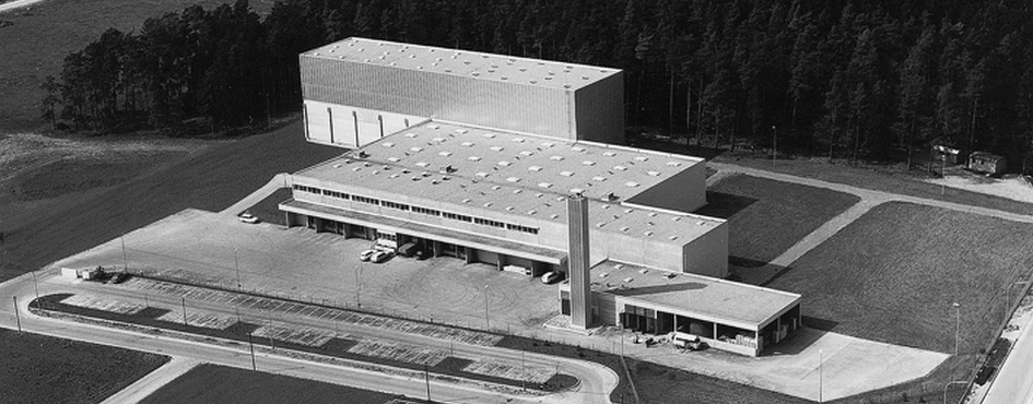 纳戈尔德配送中心，1974年
